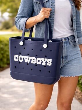 Cowboys Navy Logo Bogg Bag